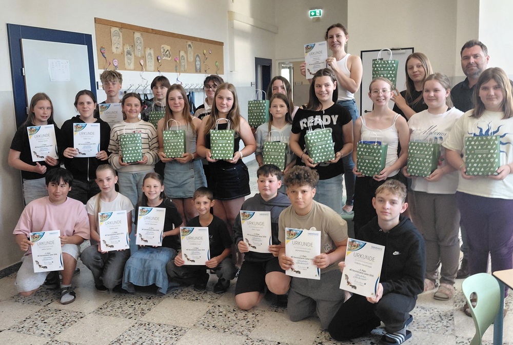 2b-Klasse gewinnt 2. Platz beim Tierschutzpreis